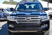 Toyota Land Cruiser Sahara 200 Series V8 photo 2