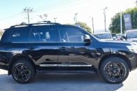 Toyota Land Cruiser Sahara 200 Series V8 photo 3