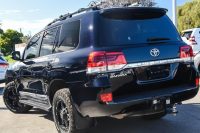 Toyota Land Cruiser Sahara 200 Series V8 photo 4