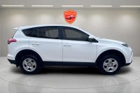 2018 Toyota RAV4 photo 1