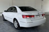 Hyundai Sonata photo 3